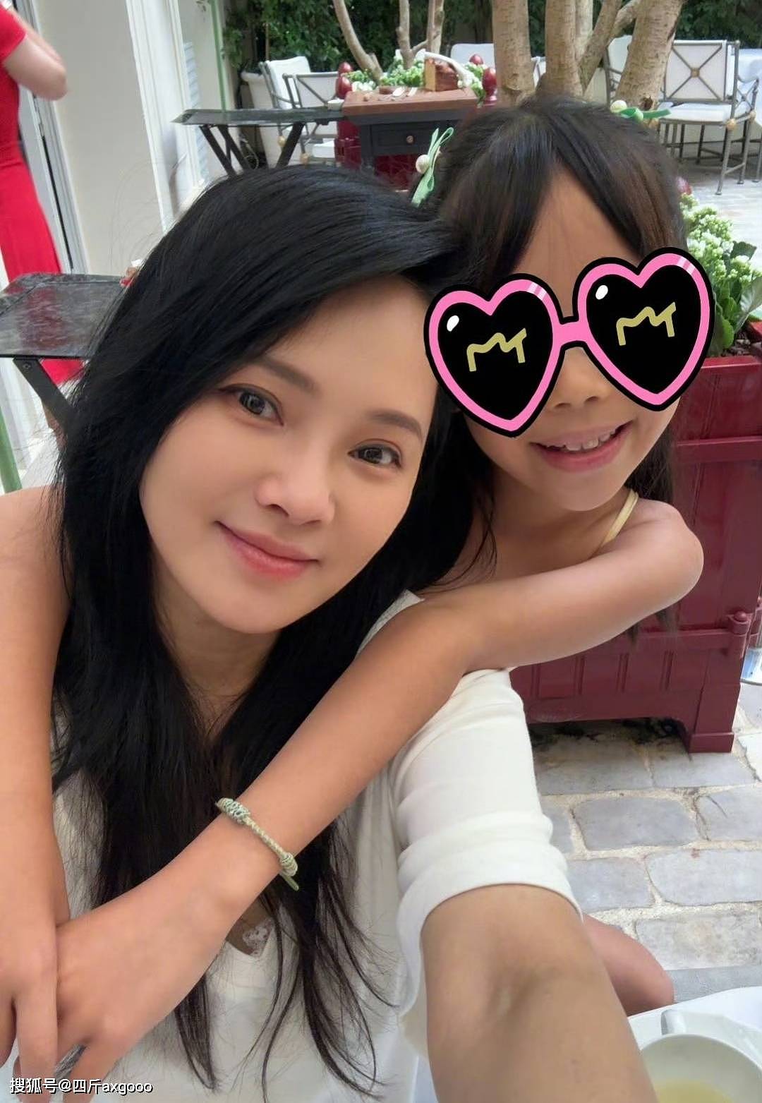 秦昊夫妇生图曝光！男方大腹便便显油腻，伊能静“妈妈臀”太抢镜（组图） - 8