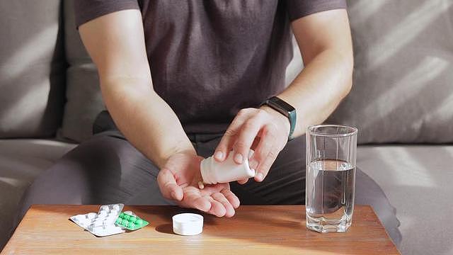 两天就猝死!医生:夏季吃降压药后若出现这4个症状,立即就医(组图) - 2