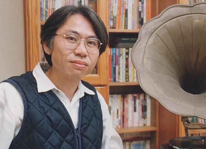 “爷孙恋”李坤城离世2年后，儿子李卓轩怒骂：他把路走死了（组图） - 2