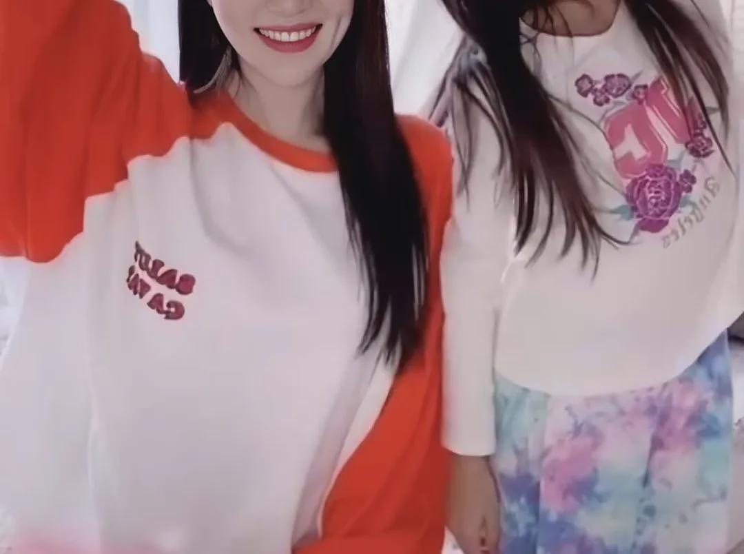 从综艺萌娃到抑郁少女？她的心理抑郁状态明显（组图） - 6