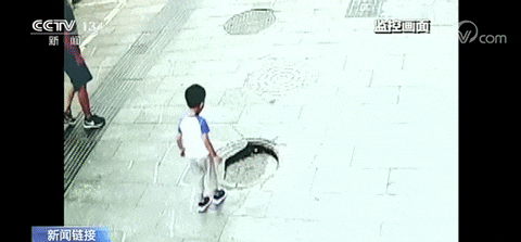痛心!13岁男孩在小区意外身亡,原因唏嘘!路过这个位置请绕开(组图) - 5