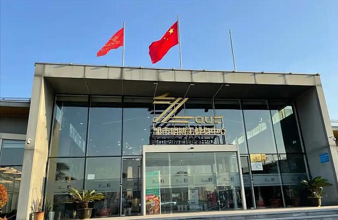 邹市明中年返贫?创业失败,赔光2个亿,拉一屁股饥荒仍拒打假赛(组图) - 20