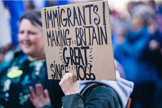 英国大震荡!首相要下台,财政大臣当众崩溃哭泣?他究竟走错了哪步...(组图) - 9