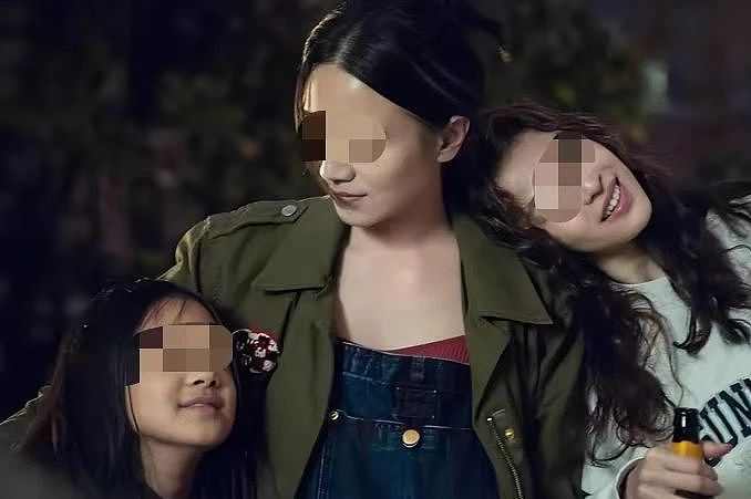 被网暴也要挤破头出道!星二代搞“世袭”,比资本家丑孩子还可怕(组图) - 16