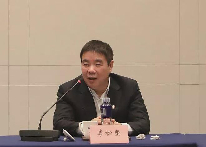 房产大王被清华学霸儿手撕，曾挪用国企5千万入狱（图） - 1