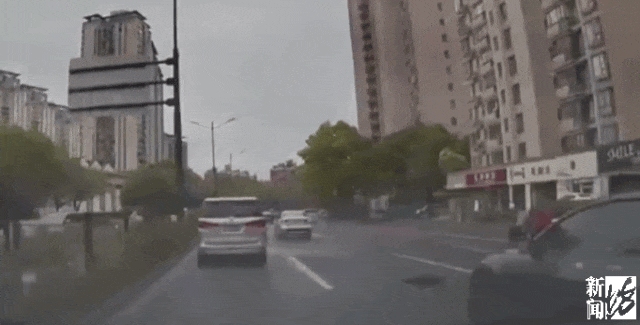 痛心!13岁男孩在小区意外身亡,原因唏嘘!路过这个位置请绕开(组图) - 11