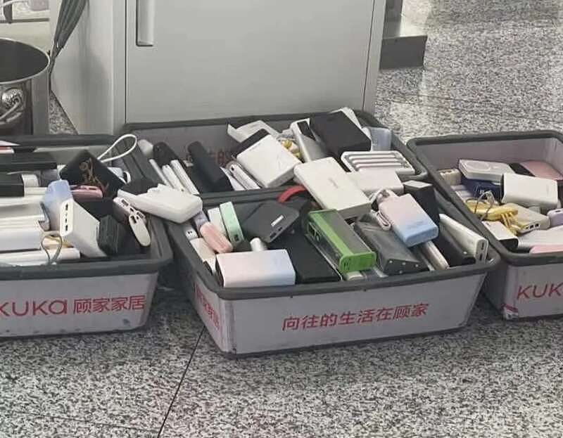 充电宝的事情,正朝着越来越奇怪的方向发展(组图) - 13