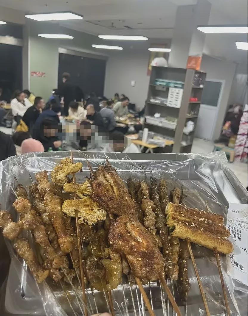中国足球最“穷”赞助商:我没有滔天的背景,借了5000块钱才过的年(组图) - 9