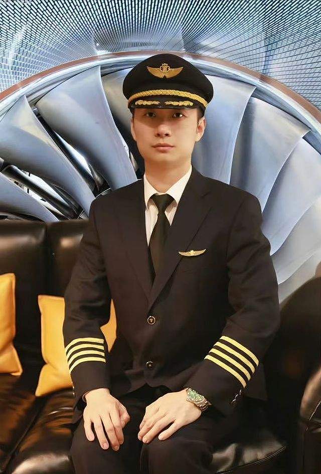 南航坠楼机长妻子发长文讲述事件经过,讨要真相!怀疑丈夫是被人推下楼(组图) - 1