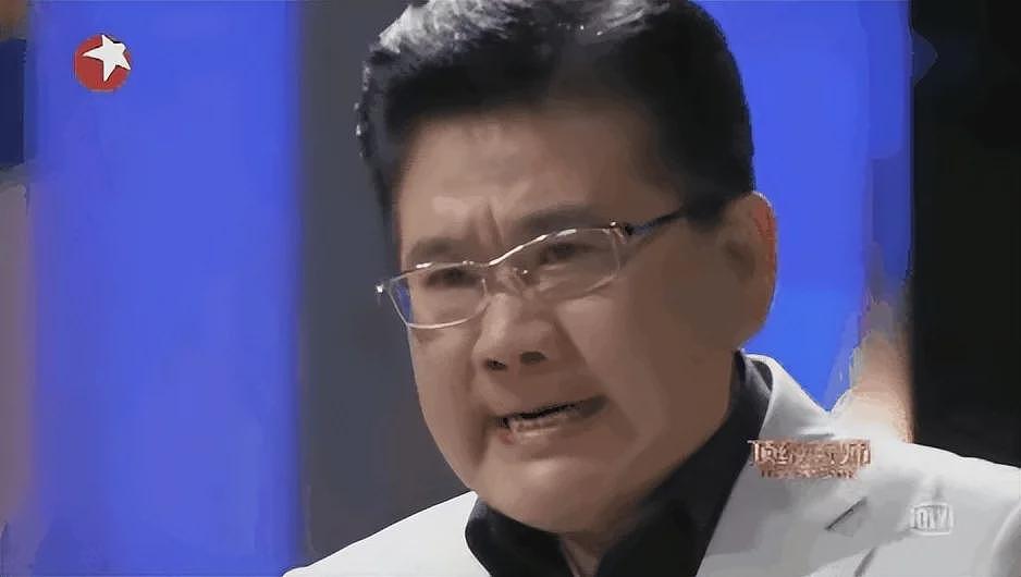 咸猪手、开黄腔！主持人曹可凡“越扒越有”，姜妍不是第一受害者（组图） - 2