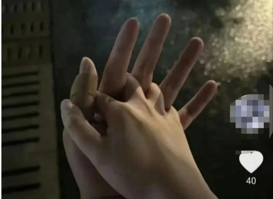 家庭主妇背叛年薪40W老公劈腿23岁健身教练，他的颜值和八块腹肌说明一切…（组图） - 5