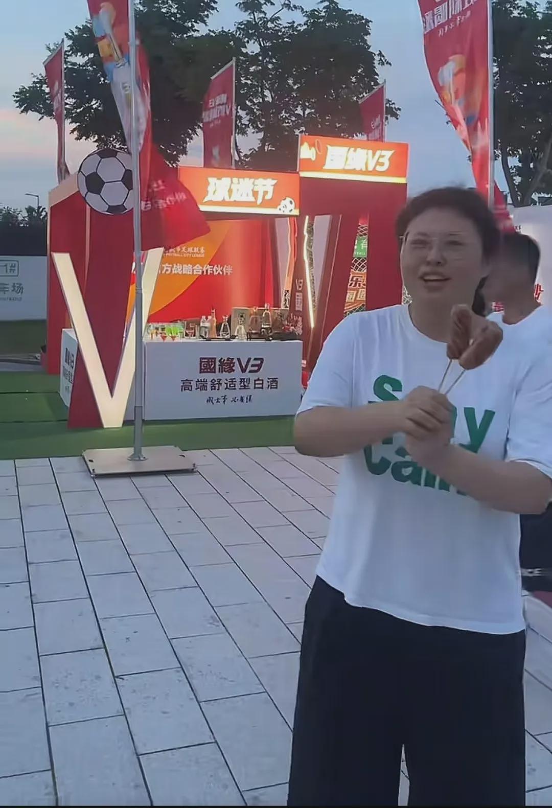 中国足球最“穷”赞助商:我没有滔天的背景,借了5000块钱才过的年(组图) - 5