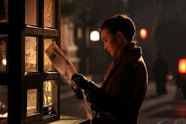 白玉兰再惊艳:宋佳是如何从“土妞”蜕变成松弛感时髦精的?(组图) - 28