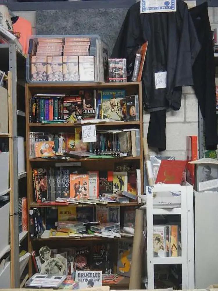 网购18年不拆包裹，去世后家人打开震撼：6万件快递价值3900万（组图） - 20