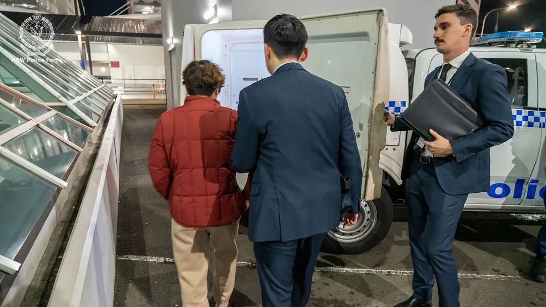 大快人心！中国大妈一入境澳洲，就被抓了！祈福党另一人在新西兰落网…（组图） - 3