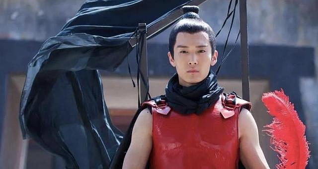 短暂地红了一下！高开低走的6位明星，曾经是顶流现“查无此人”（组图） - 4