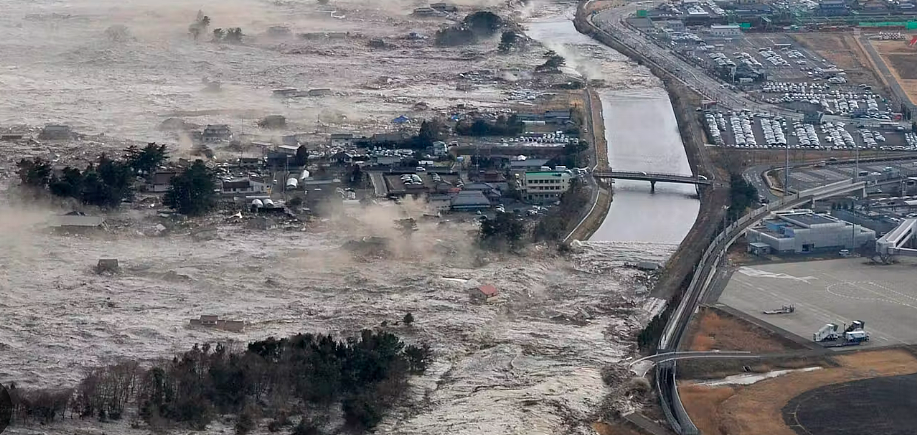 日本末世预言就在今天!已发生上千次地震+火山喷发,多人紧急撤离!会成真吗?(组图) - 6