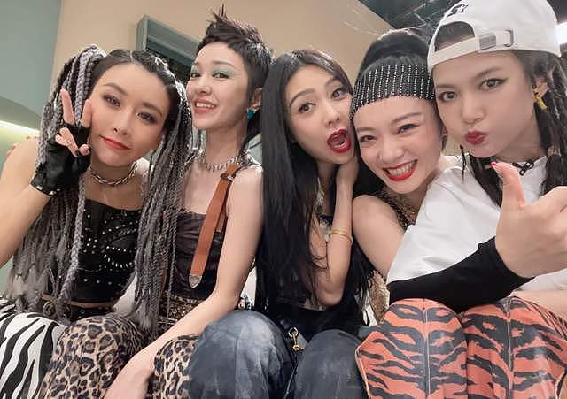 《以法之名》演技倒数的女星,大闹海关、履历造假,还能混圈?(组图) - 19