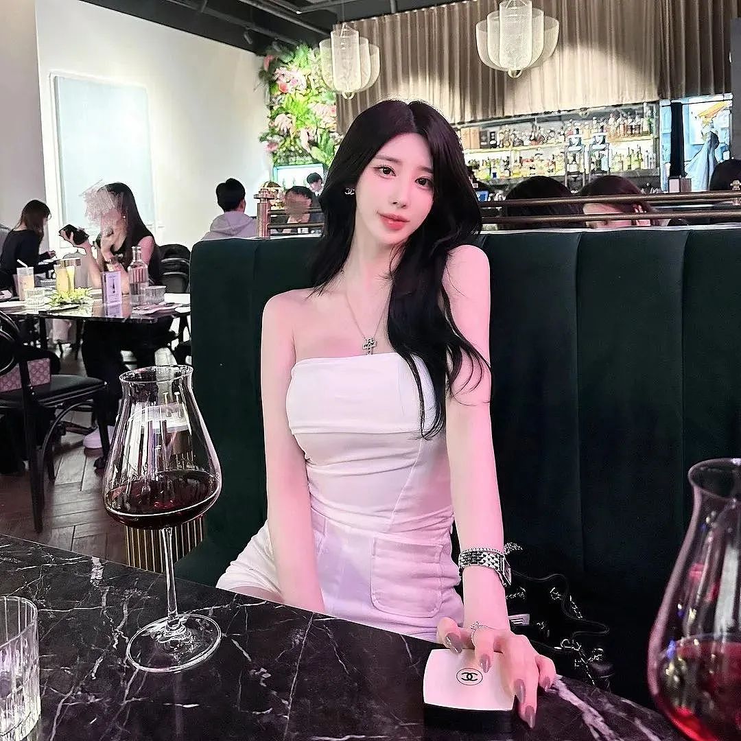 【美女】韩国的顶级网红美女！又甜又辣，极致腰臀比（组图） - 2
