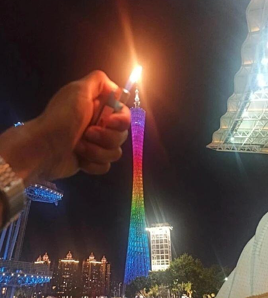 【爆笑】爱马仕出了个550的新品?被网友吐槽上热搜?网友夺笋:我唯一买的起的爱马仕!(组图) - 59