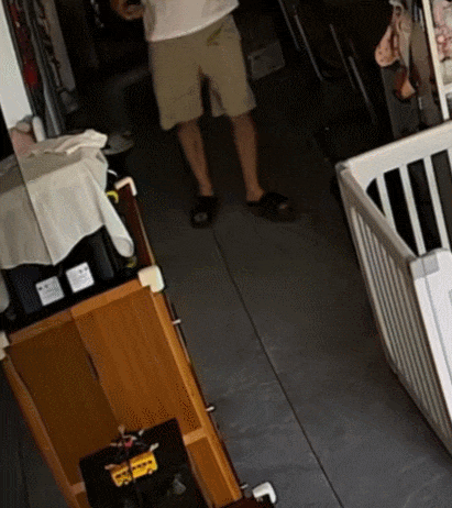 【爆笑】外卖小哥笑了5分钟才把餐给妹子，一打开人都傻了！是老板的猫拉里面了吗？（组图） - 9