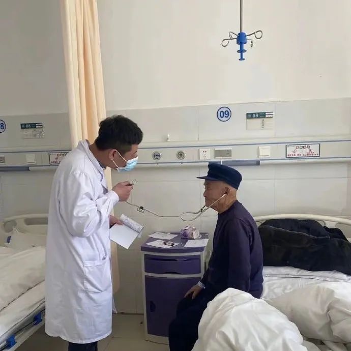 【爆笑】爱马仕出了个550的新品?被网友吐槽上热搜?网友夺笋:我唯一买的起的爱马仕!(组图) - 38