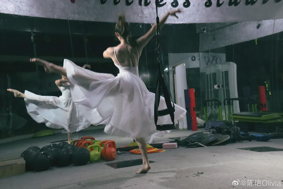 【美女】国产辣妈胸前刺青,到底有多性感?(组图) - 8
