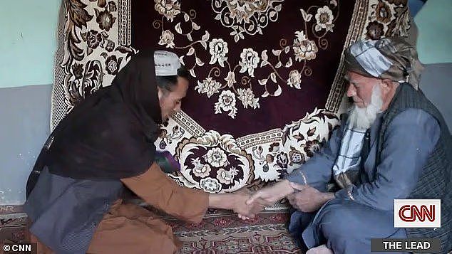 阿富汗6岁女孩被迫嫁45岁男子，塔利班干预，却只是暂时“逃生”（组图） - 5