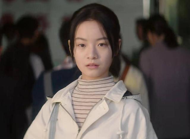 不装了！25岁“京圈公主”李庚希非主流造型曝光，染红发穿黑丝（组图） - 10
