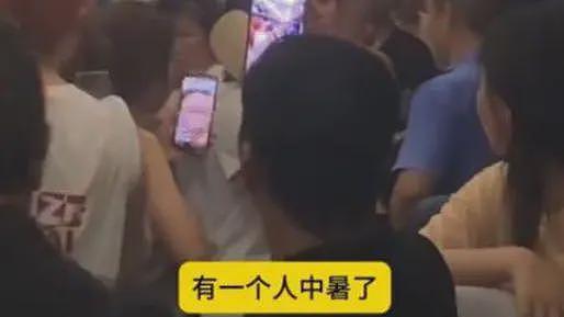 为什么有些人整天喊着要屠日灭美!现实中却连砸个窗户都不敢呢?(组图) - 1