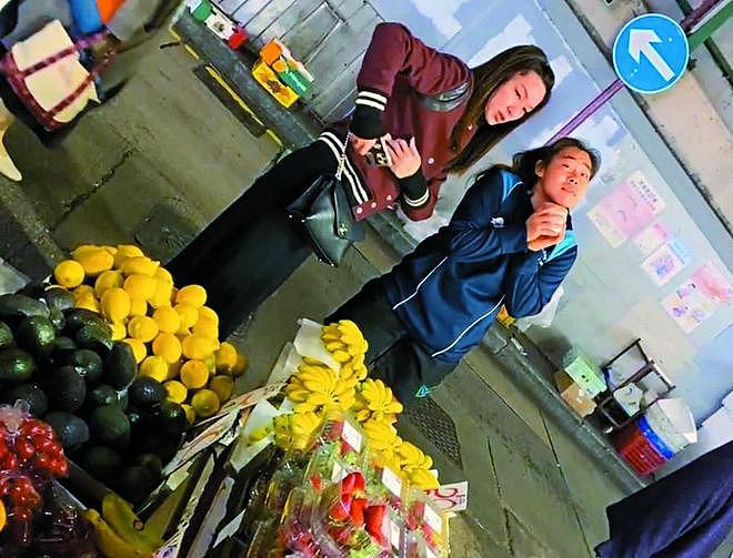 TVB花旦徐子珊退圈6年低调回港，菜市场砍价成普通师奶，疑已结婚（组图） - 4