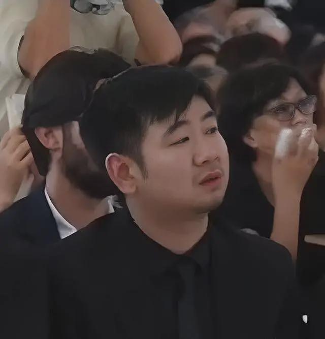 华裔女孩遭恶汉垂涎，酒吧内数刀香消玉殒，凶手是摩洛哥非法移民（组图） - 13