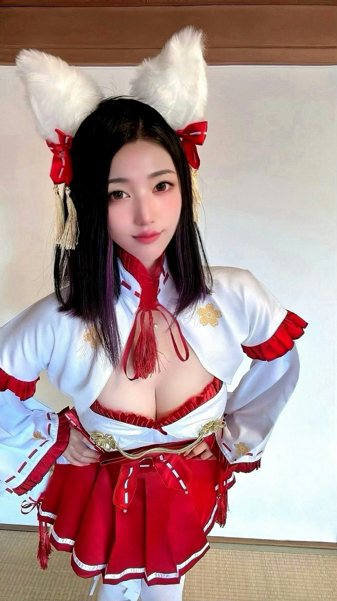 爸爸不工作整天看AV，家被烧成灰，日本Cosplay女神地狱般的过去（组图） - 7
