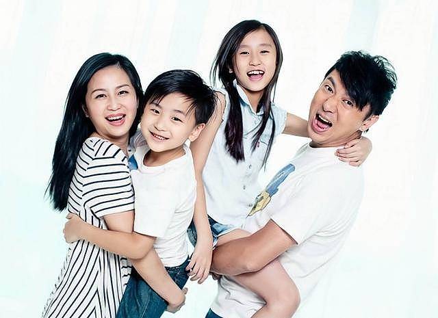 TVB前知名男星移民失败,妻子患罕见癌离世(组图) - 9