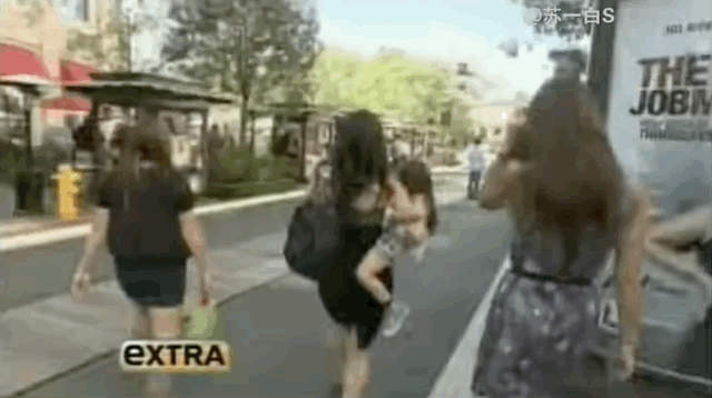 她凭啥,真实出演“全球首富爱上绝经的我”?(组图) - 18