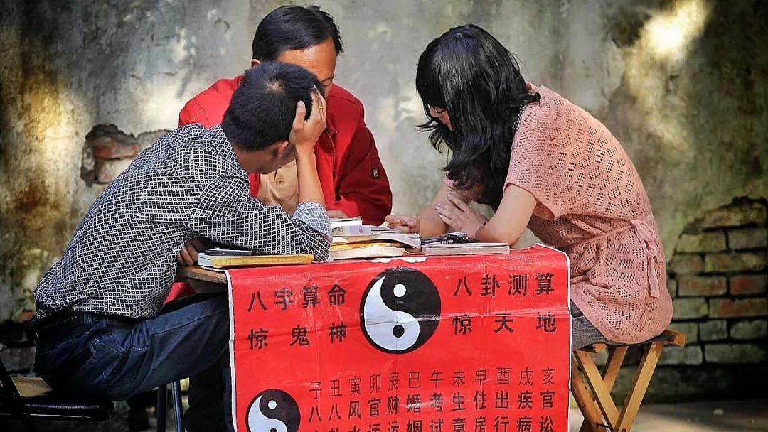 悉尼华人被骗超$300万澳币！63岁华人大妈被捕！警方发中文警告：这些“祈福党”，专骗老人妇女...（组图） - 6