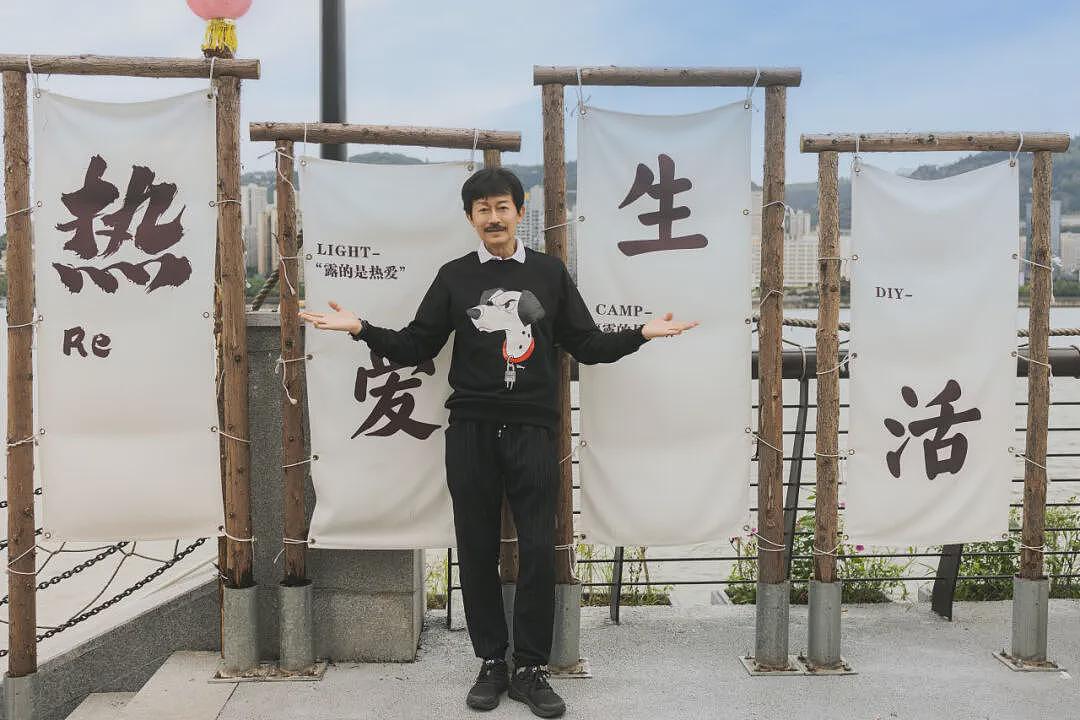 香港影坛最后一位全才：捧红成龙、王家卫，却历经人生悲苦（组图） - 34
