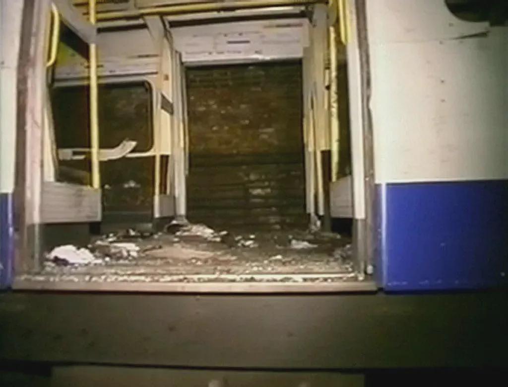 他在20年前伦敦爆炸案中幸存，却被死去的犯人纠缠了一辈子…（组图） - 3