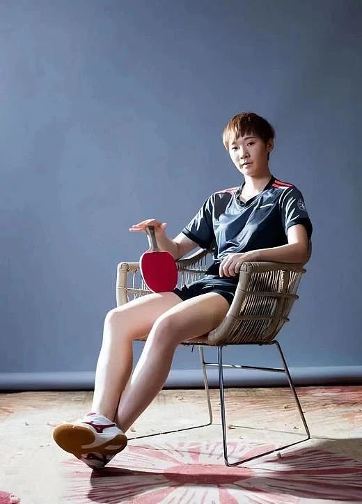 【情感】王曼昱背后的男人火了!靠卖肉夹馍供女儿打球,家才是她“不被打垮”的底气(组图) - 6