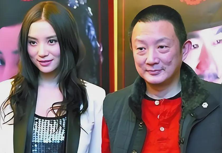 陪睡上位？被曝插足五婚大导演婚姻成“小三”，“性感欲女”宋佳早已隐婚（组图） - 17