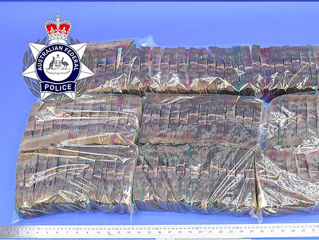 澳警方严打！男子携带$110万现金丢在机场，竟不敢认领，原因是...（组图） - 4
