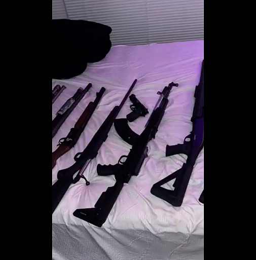 炸了！加拿大3名印度小伙站SUV车顶，开枪疯狂扫射！现场弹壳遍地，视频疯传（组图） - 6
