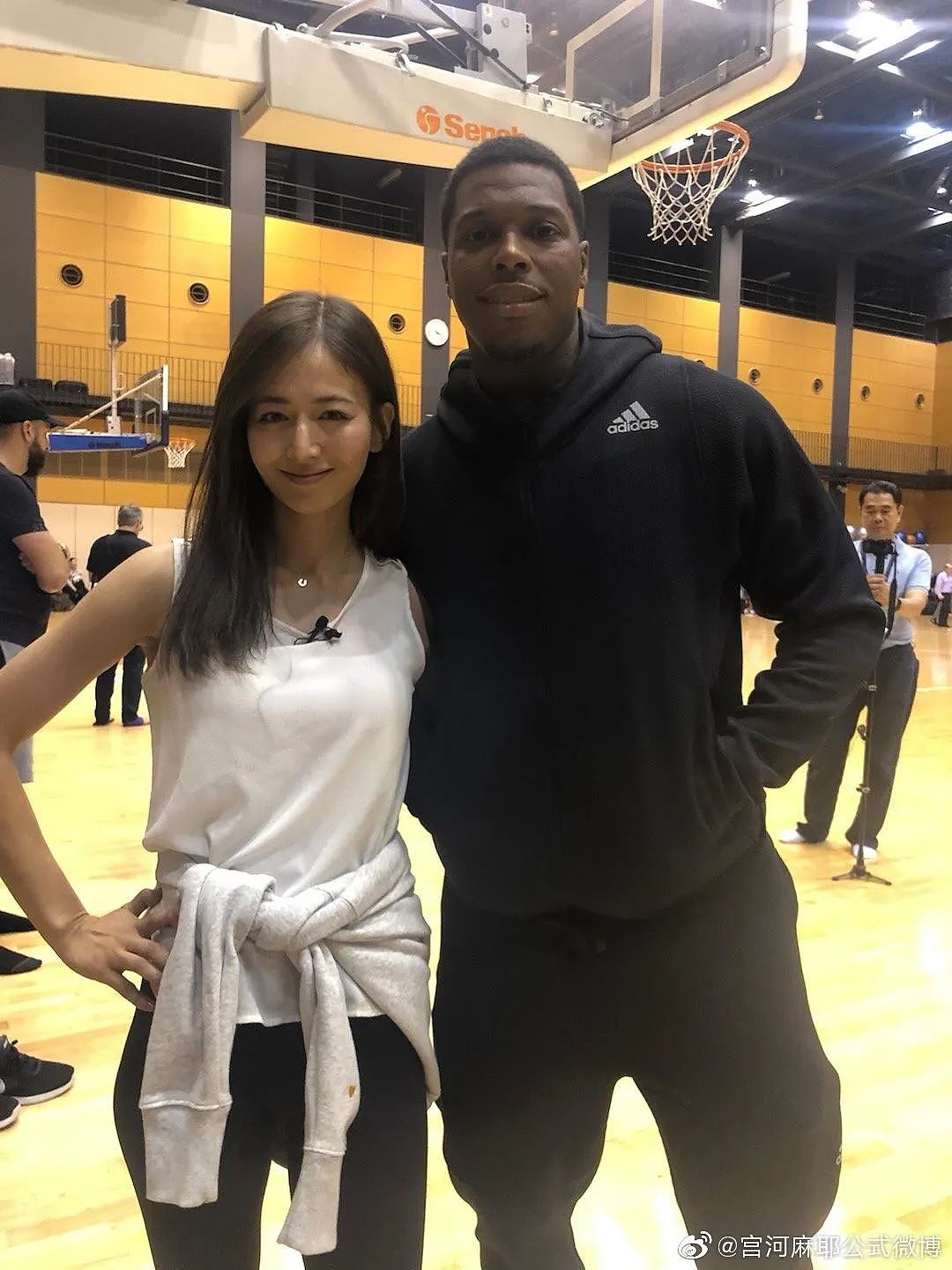 【美女】NBA球场上最有料的女记者!还让不让人专心打球了?(组图) - 22
