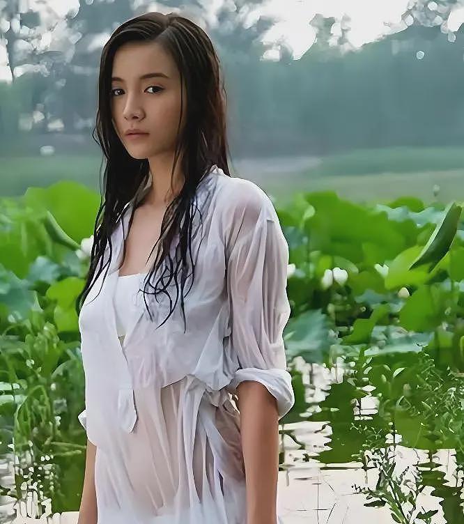陪睡上位？被曝插足五婚大导演婚姻成“小三”，“性感欲女”宋佳早已隐婚（组图） - 8
