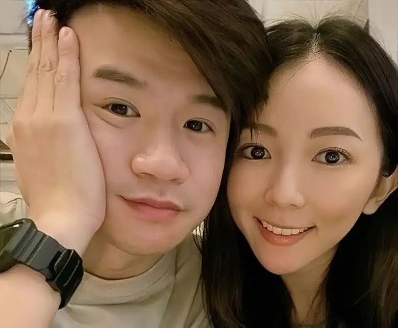 香港知名歌手疑因出轨结束四年恋情，女友连夜搬出爱巢，曾被曝亲密吻照（组图） - 7
