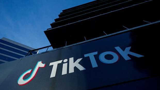 特朗普:“基本达成”美企收购TikTok美分公司协议(图) - 1