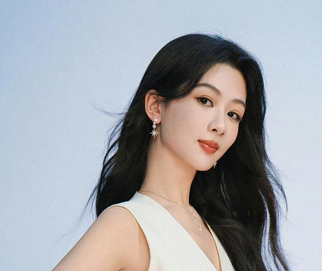 分道扬镳7年，再看杨紫与秦俊杰如今境遇，才知什么叫“顶峰相见“（组图） - 32