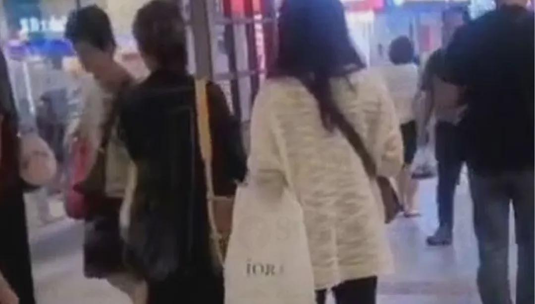 疑似又是华人？新加坡惊现“蹭饭女团”：专挑落单老安哥下手、月入$6000...（组图） - 3
