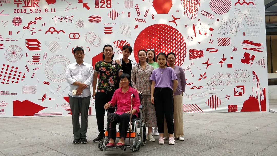 2025毕业季最大黑马：32岁硕士毕业，作品一周爆火（组图） - 22