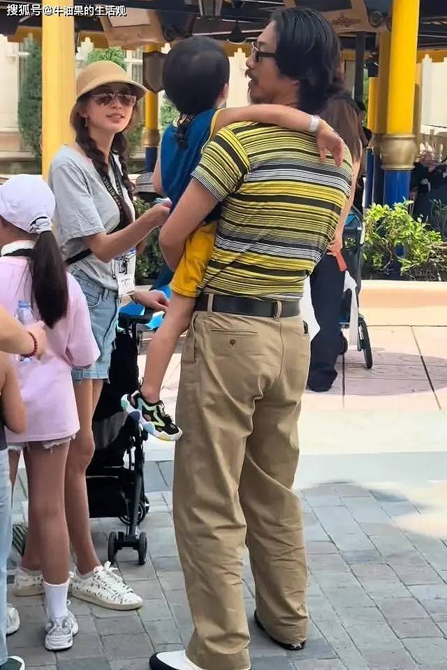 林志玲一家三口游环球影城,扎双麻花辫似少女,儿子颜值高像妈妈(组图) - 3